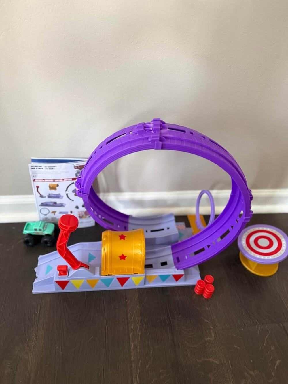 Disney Pixar Cars on the Road Showtime Loop Playset